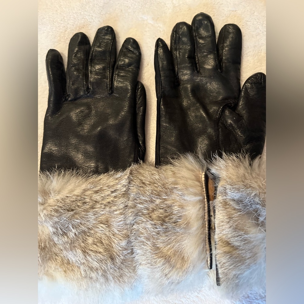 Fur leather gloves